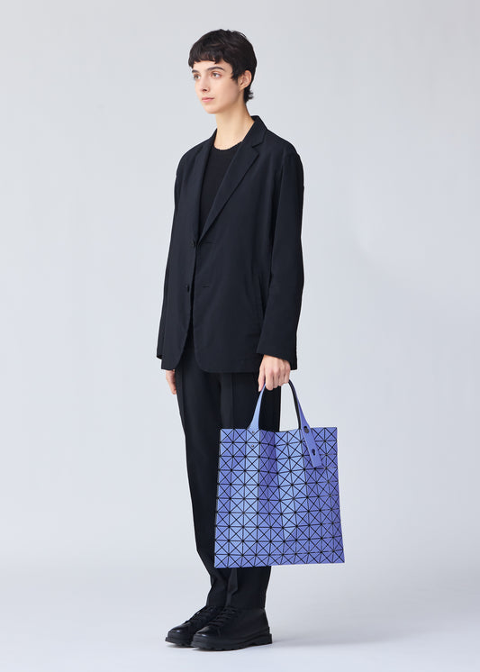 PRISM MATTE-2、バッグ&財布_トートバッグ、着用画像1