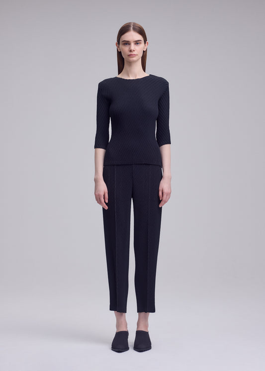 RHOMBUS PLEATS、ウィメンズ_トップス_トップ、着用画像1