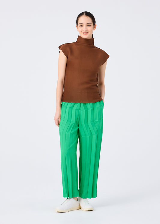 ZIG ZAG PLEATS、ウィメンズ_パンツ、着用画像1