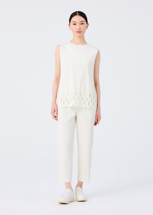 FINE KNIT PLEATS BOTTOM 3、ウィメンズ_パンツ、着用画像1