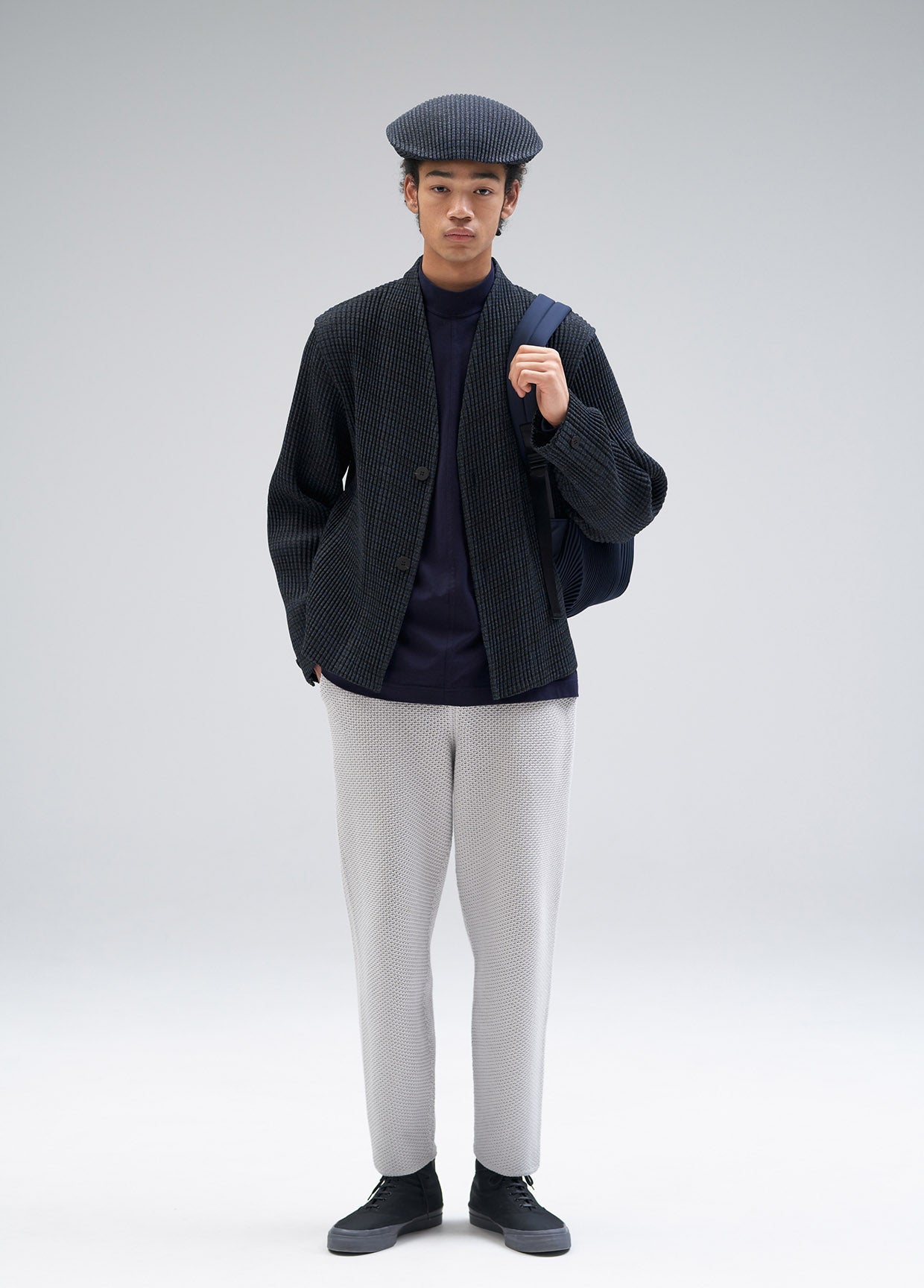 HOMME PLISSÉ ISSEY MIYAKE AUTUMN WINTER 2021/22 コレクション17