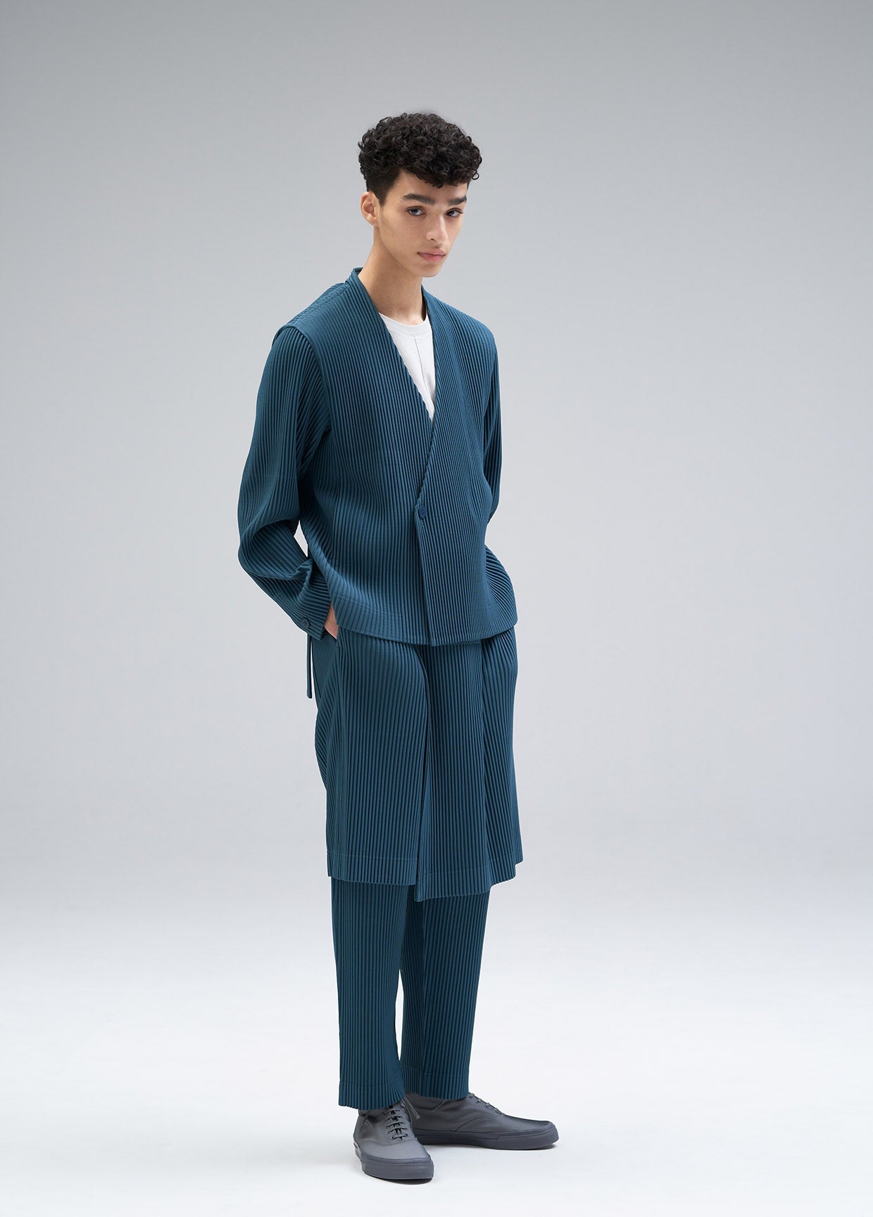 HOMME PLISSÉ ISSEY MIYAKE AUTUMN WINTER 2021/22 コレクション24