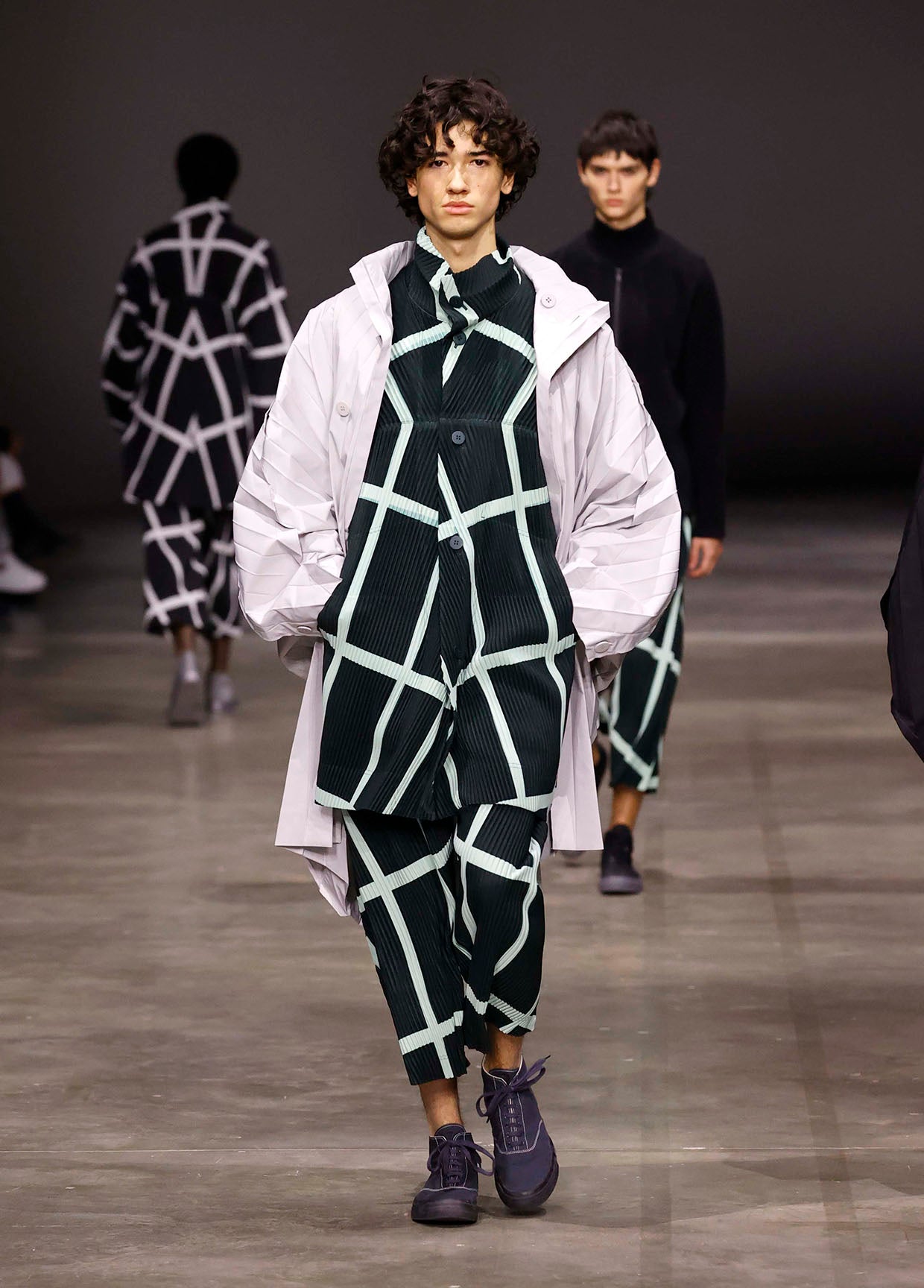 HOMME PLISSÉ ISSEY MIYAKE AUTUMN WINTER 2023/24 コレクション 25