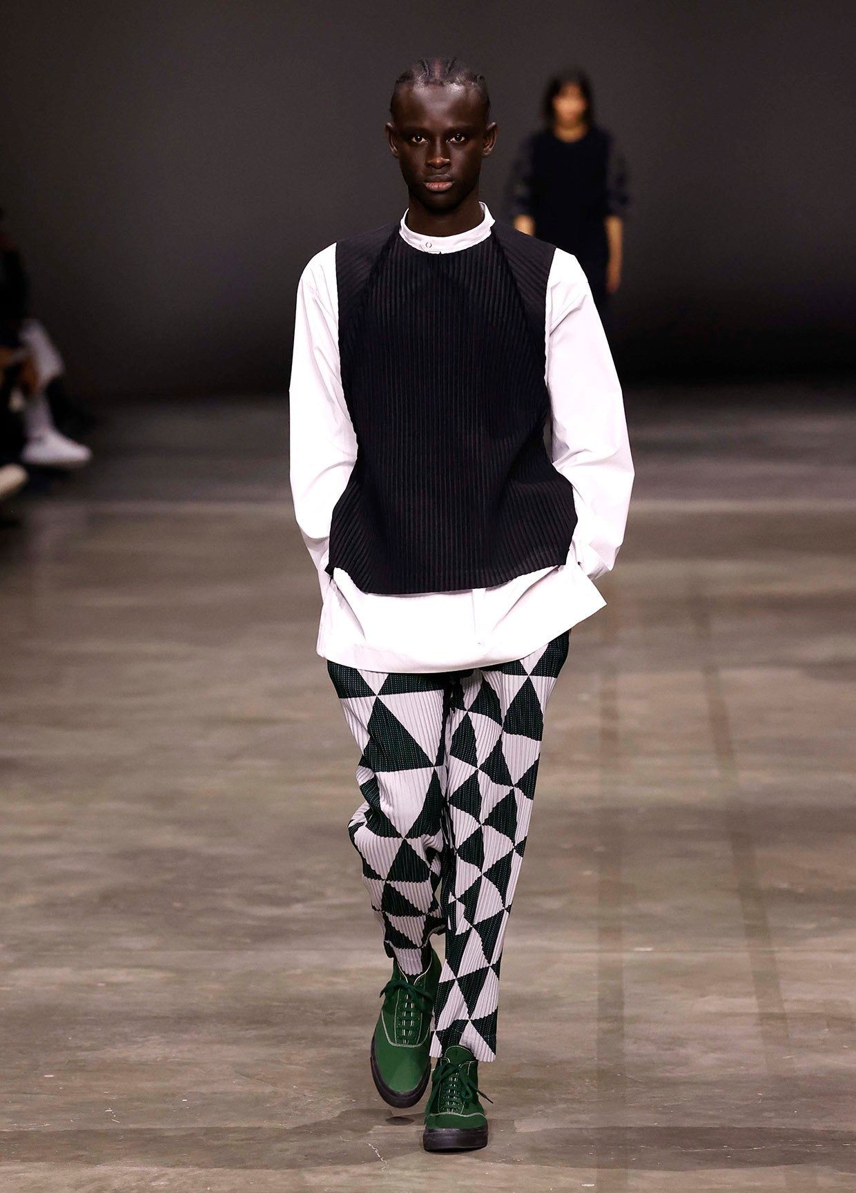 HOMME PLISSÉ ISSEY MIYAKE AUTUMN WINTER 2023/24 コレクション 34