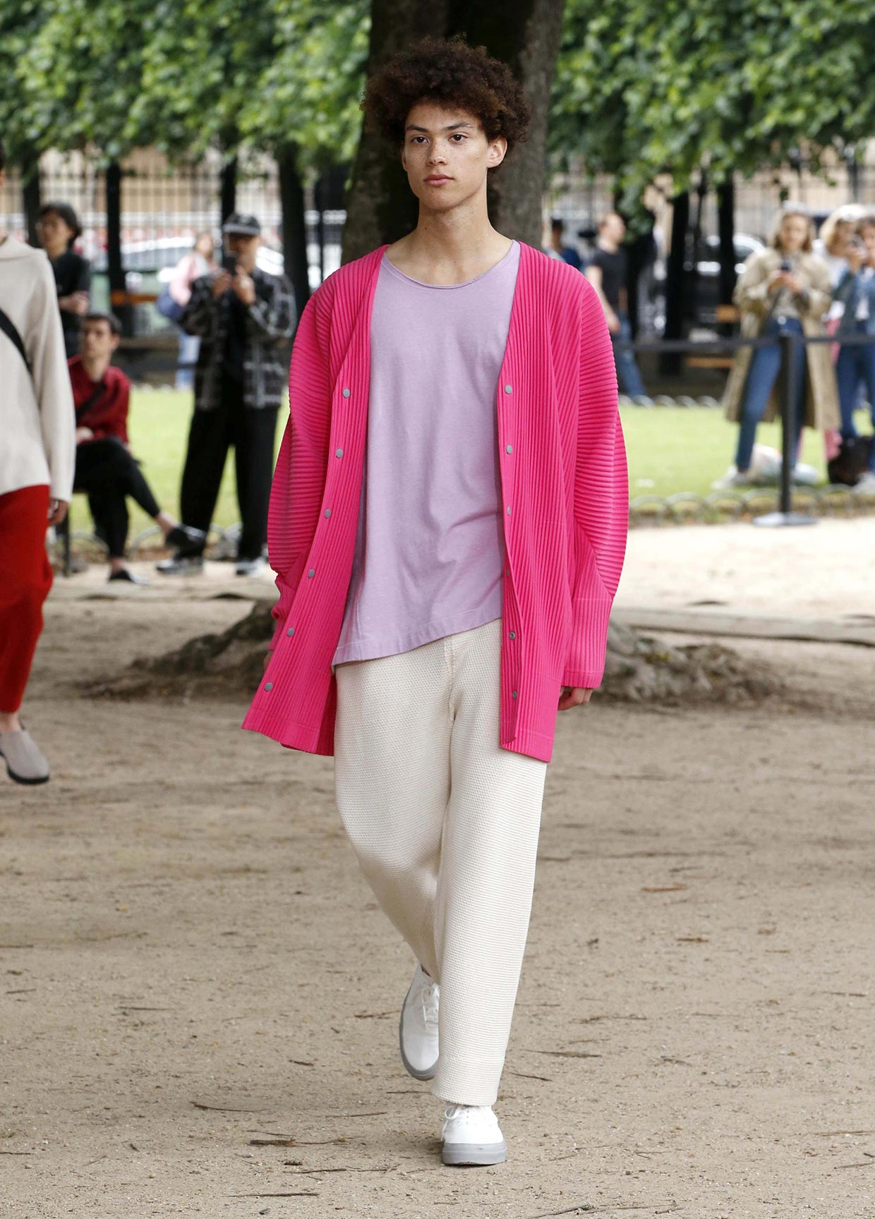 HOMME PLISSÉ ISSEY MIYAKE SPRING SUMMER 2020 コレクション 03