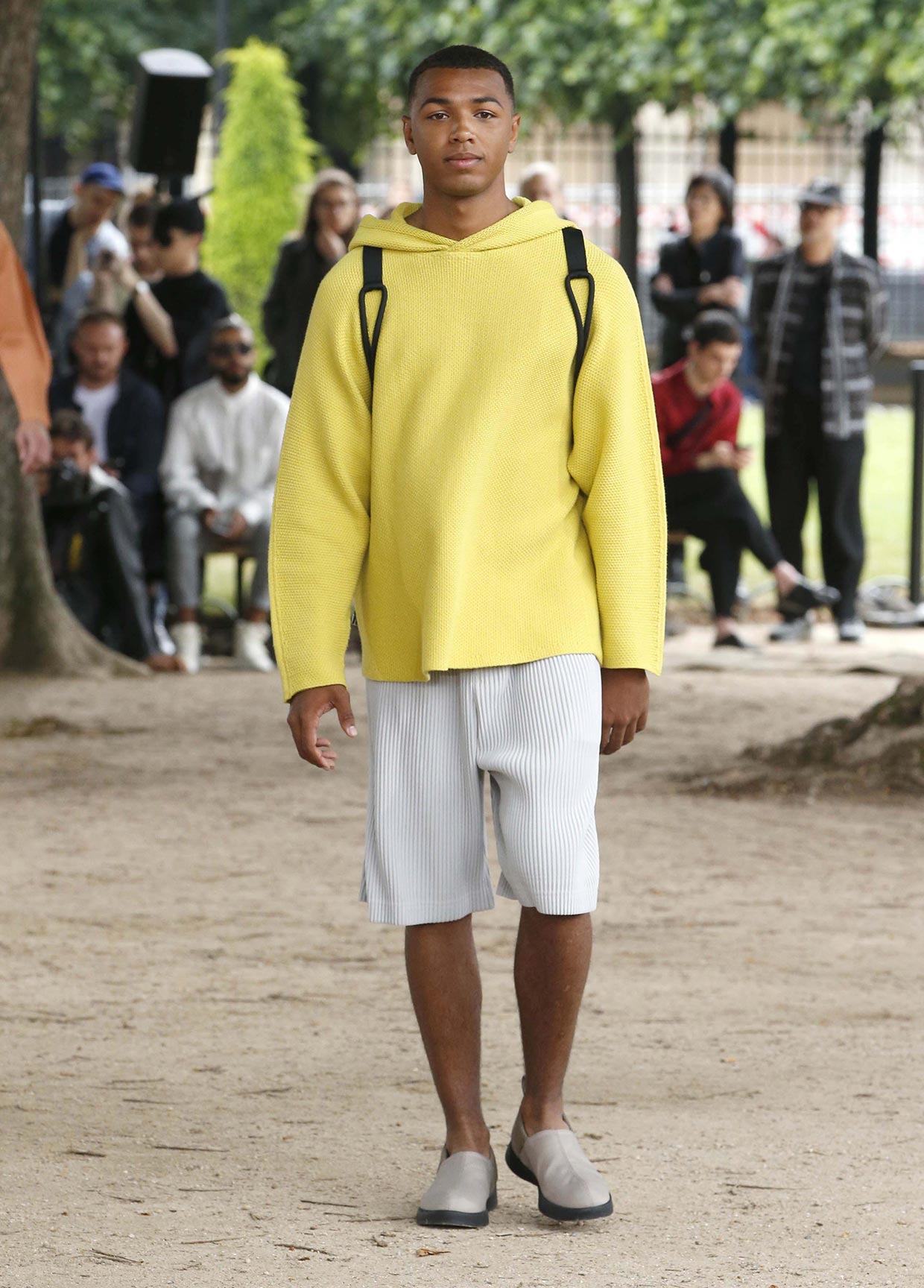 HOMME PLISSÉ ISSEY MIYAKE SPRING SUMMER 2020 コレクション 04