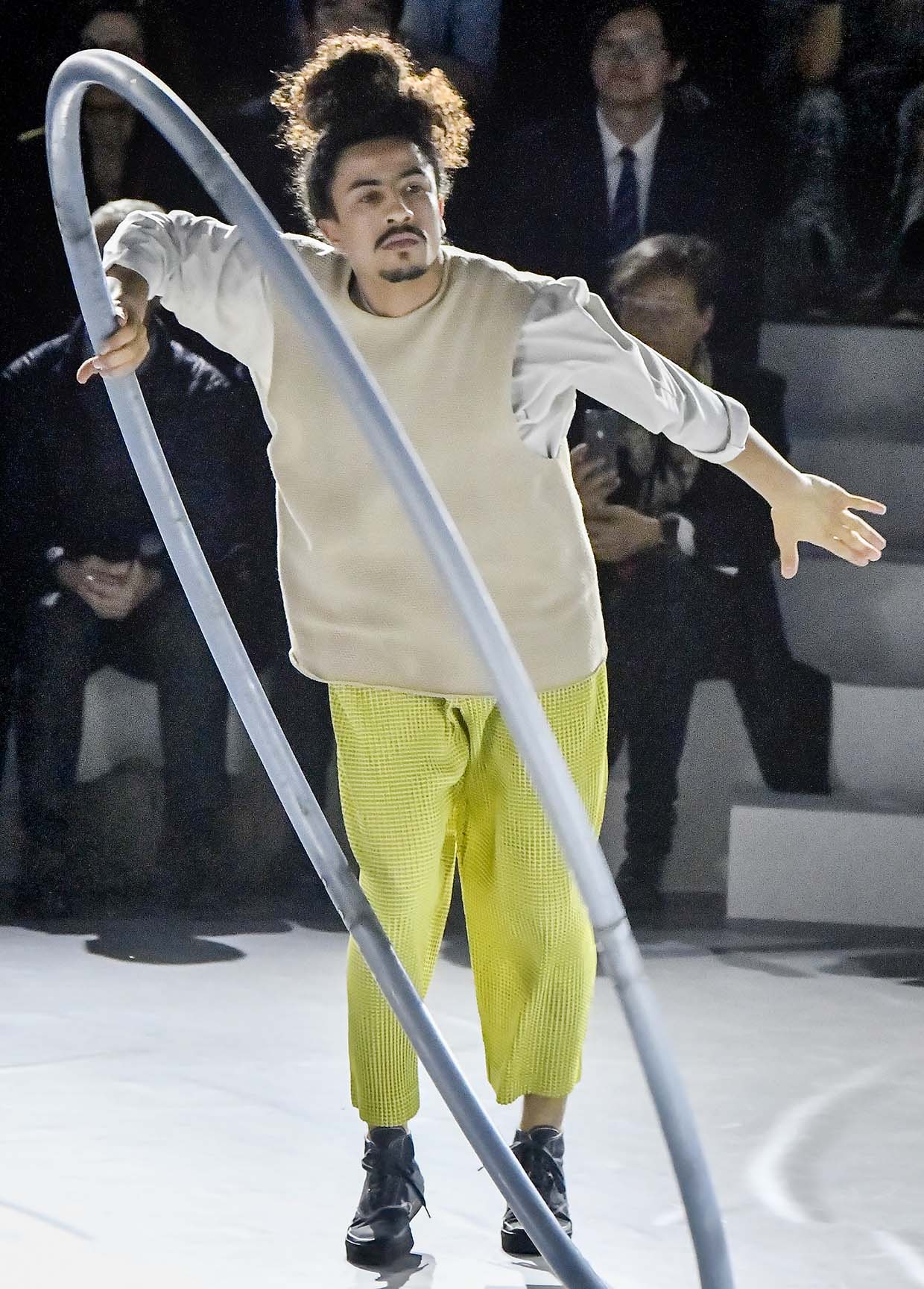 HOMME PLISSÉ ISSEY MIYAKE AUTUMN WINTER 20/21 コレクション27