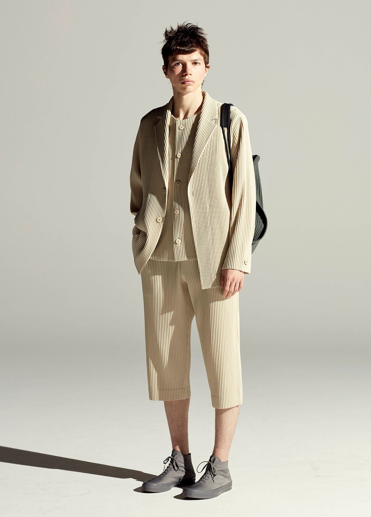 HOMME PLISSÉ ISSEY MIYAKE SPRING SUMMER 2022 コレクション10