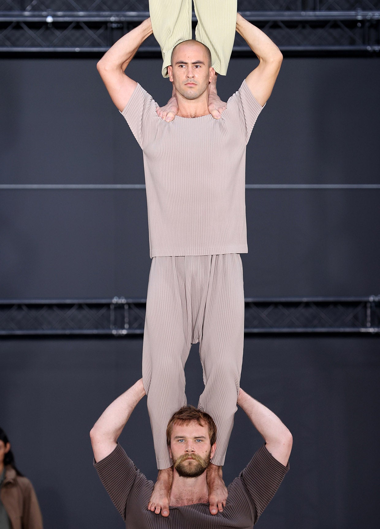 HOMME PLISSÉ ISSEY MIYAKE SPRING SUMMER 2023 コレクション13