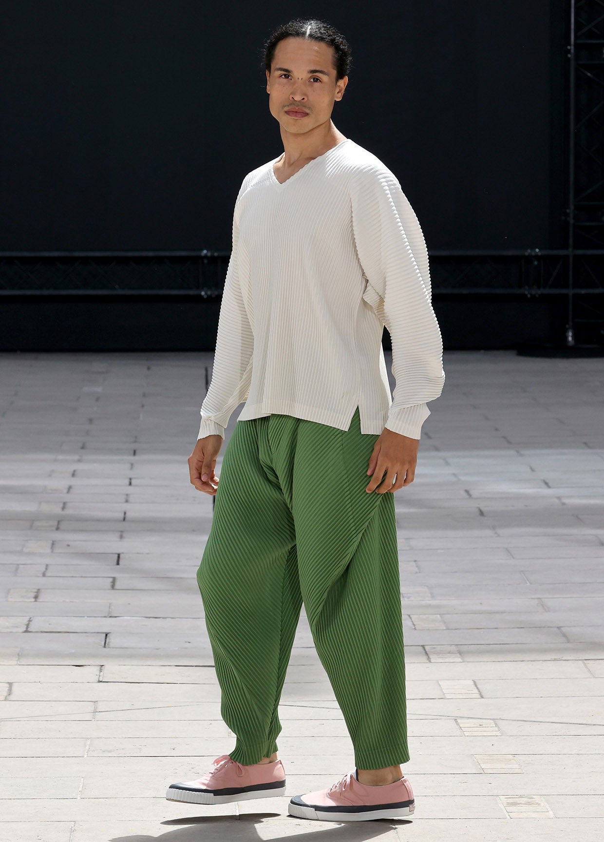 HOMME PLISSÉ ISSEY MIYAKE SPRING SUMMER 2023 コレクション29