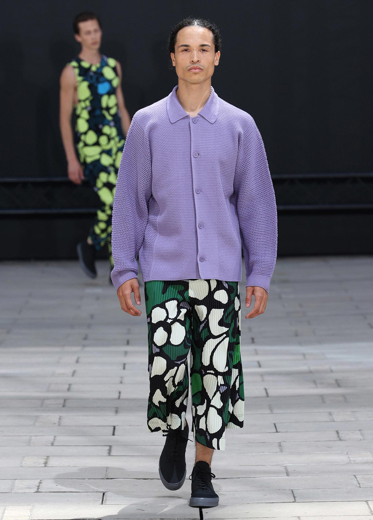 HOMME PLISSÉ ISSEY MIYAKE SPRING SUMMER 2023 コレクション35
