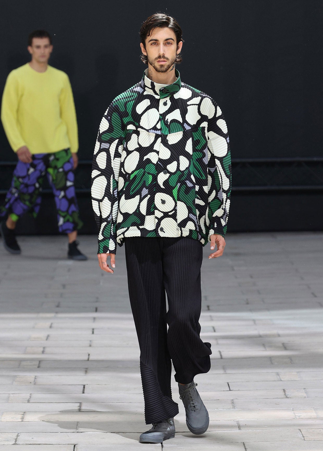 HOMME PLISSÉ ISSEY MIYAKE SPRING SUMMER 2023 コレクション36