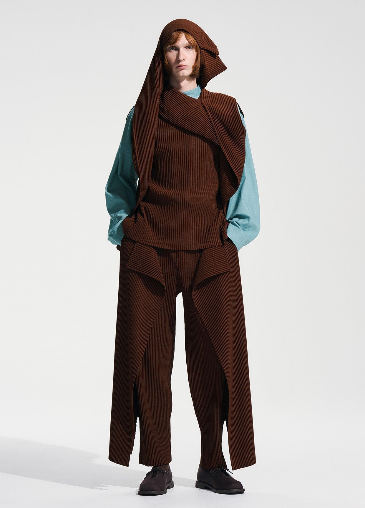 HOMME PLISSÉ ISSEY MIYAKE LOOK 02