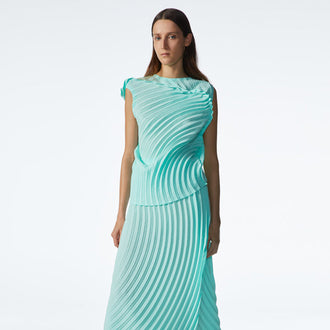 RESONANT PLEATS