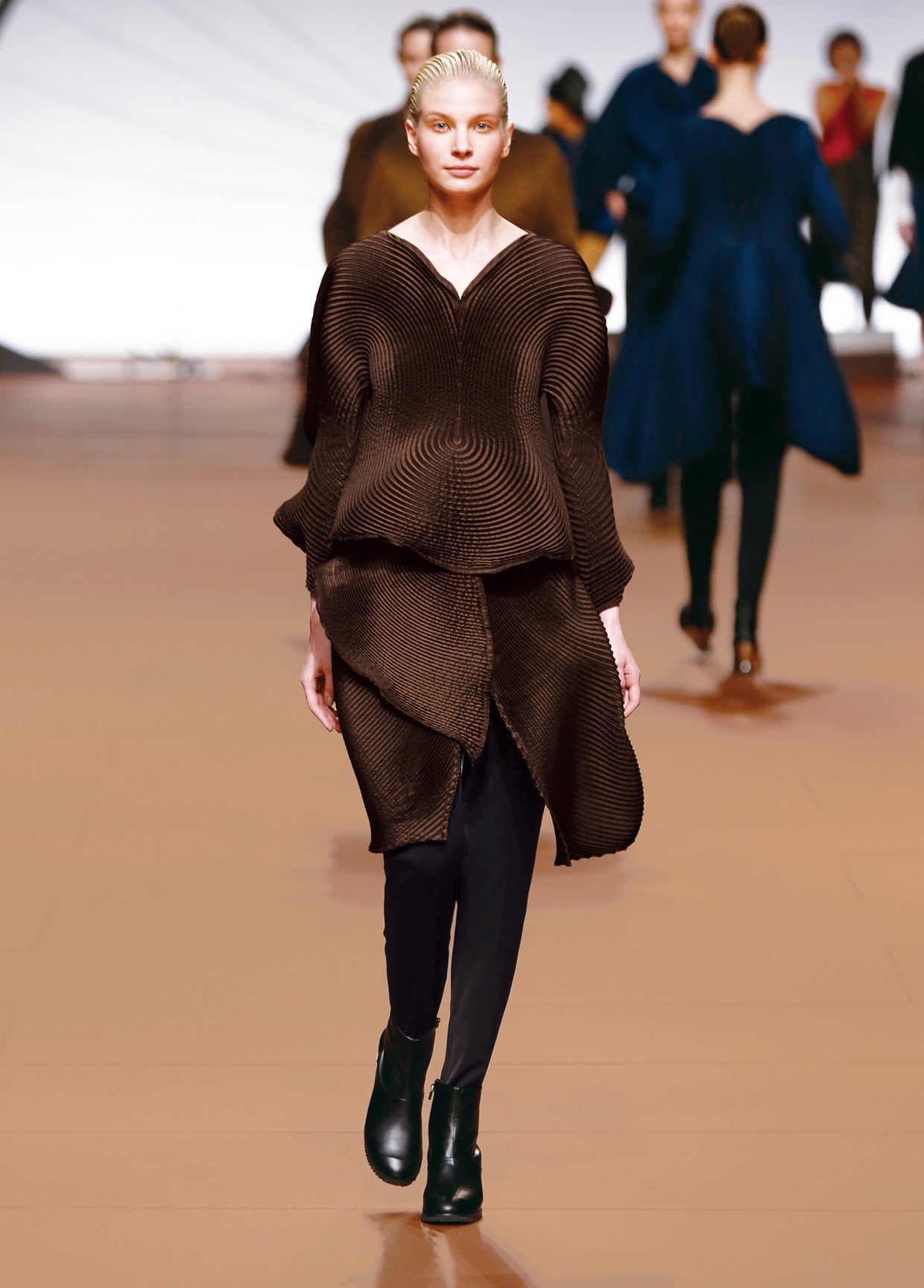 ISSEY MIYAKE AUTUMN WINTER 2014 コレクション 40