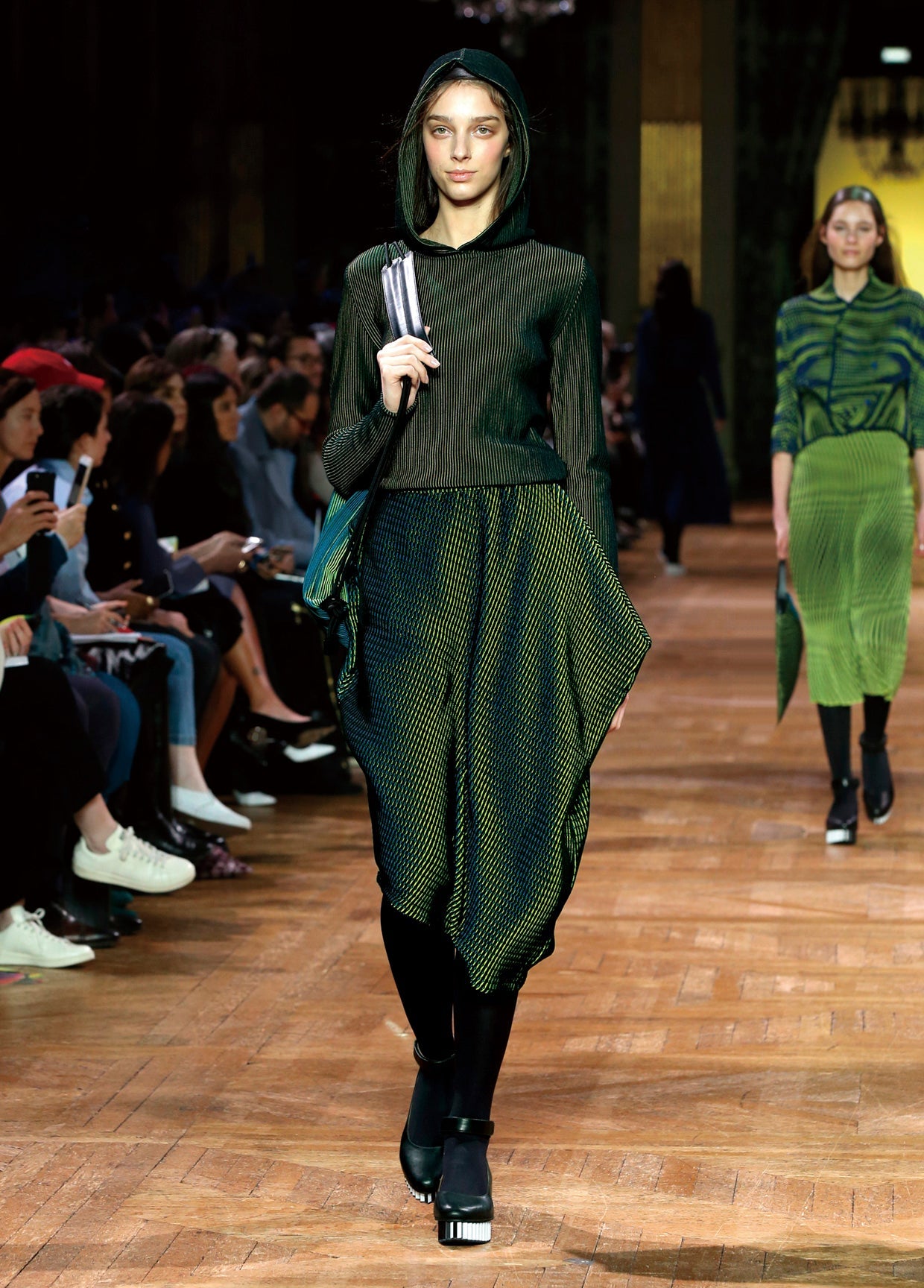 ISSEY MIYAKE AUTUMN WINTER 2017 コレクション22
