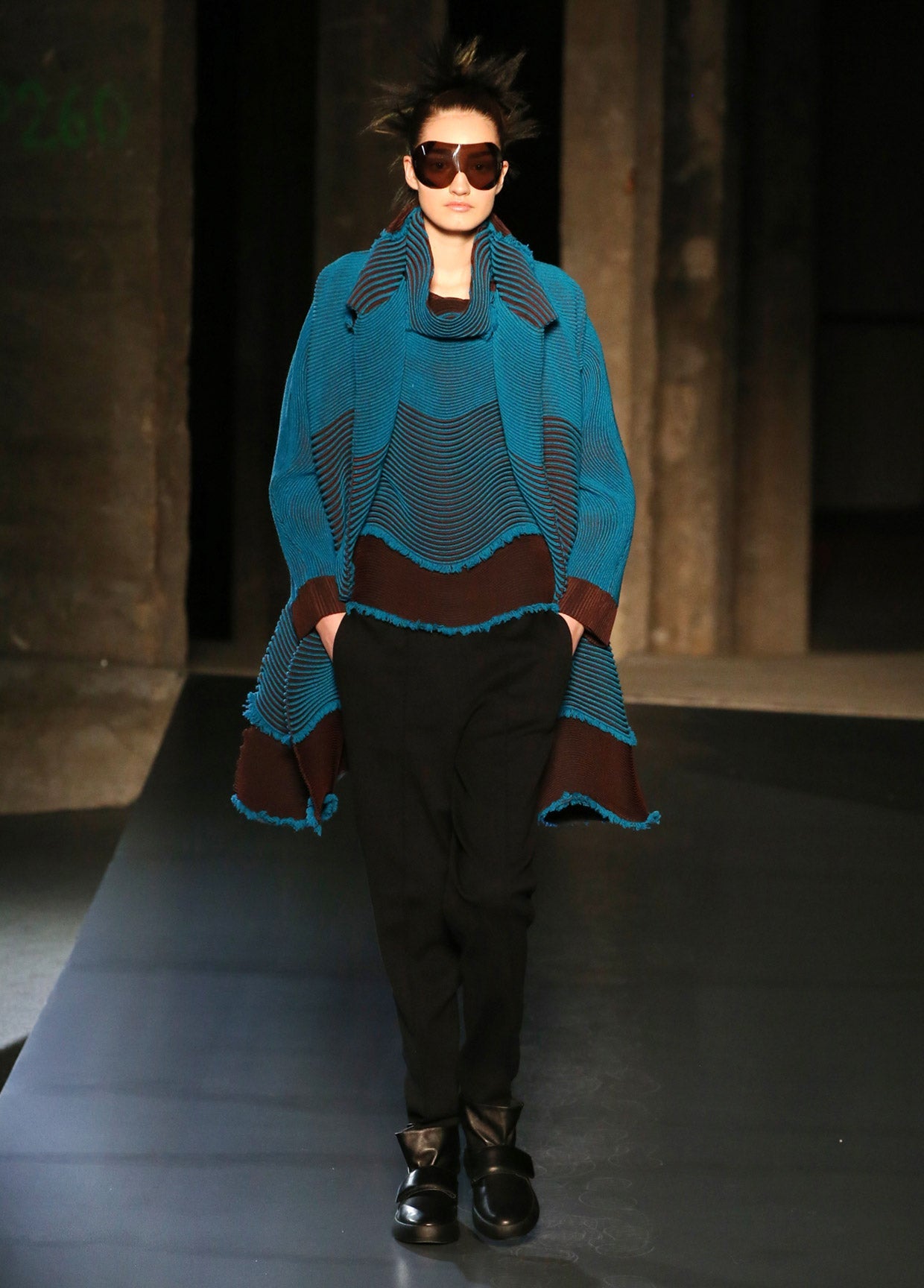 ISSEY MIYAKE AUTUMN WINTER 2018 コレクション23