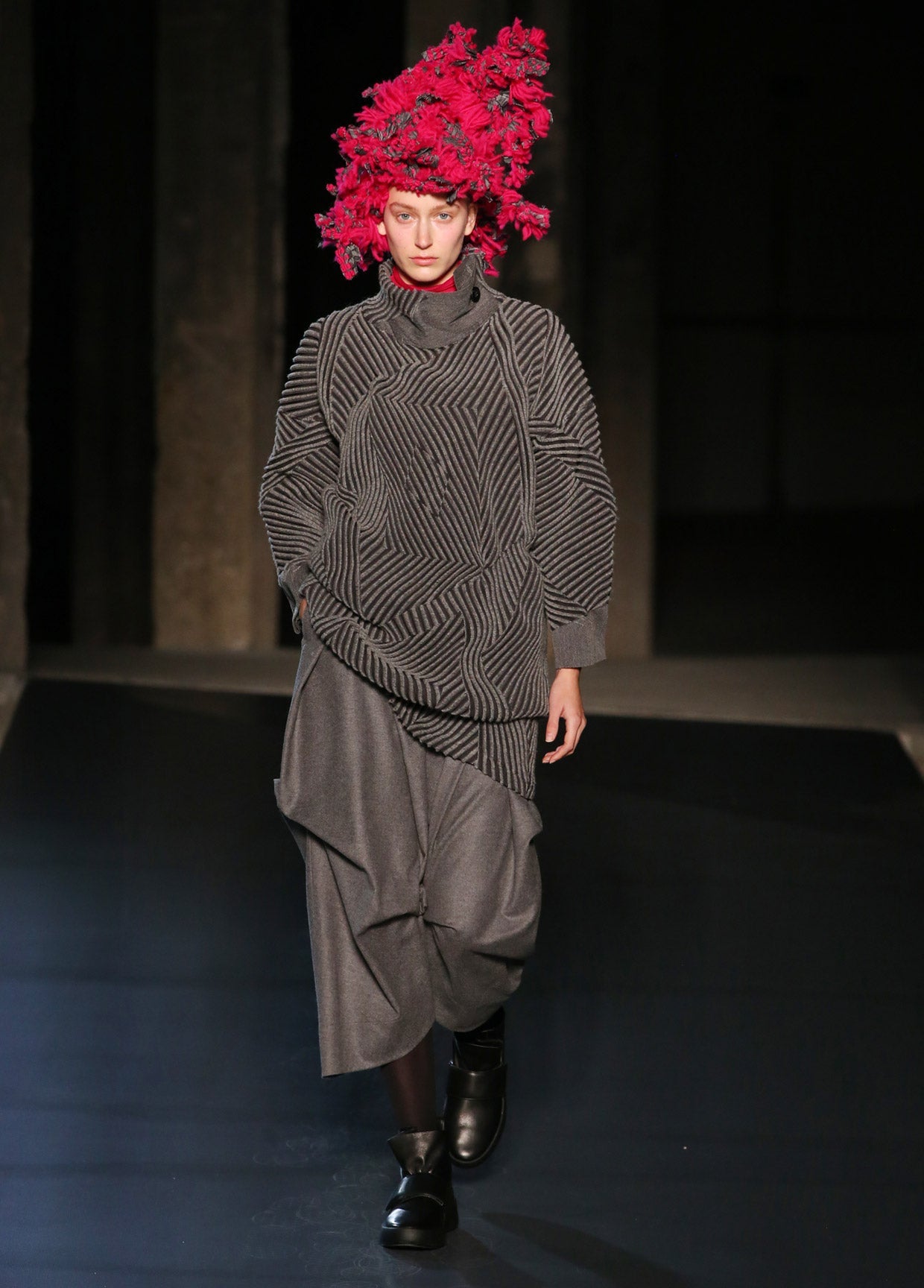 ISSEY MIYAKE AUTUMN WINTER 2018 コレクション27