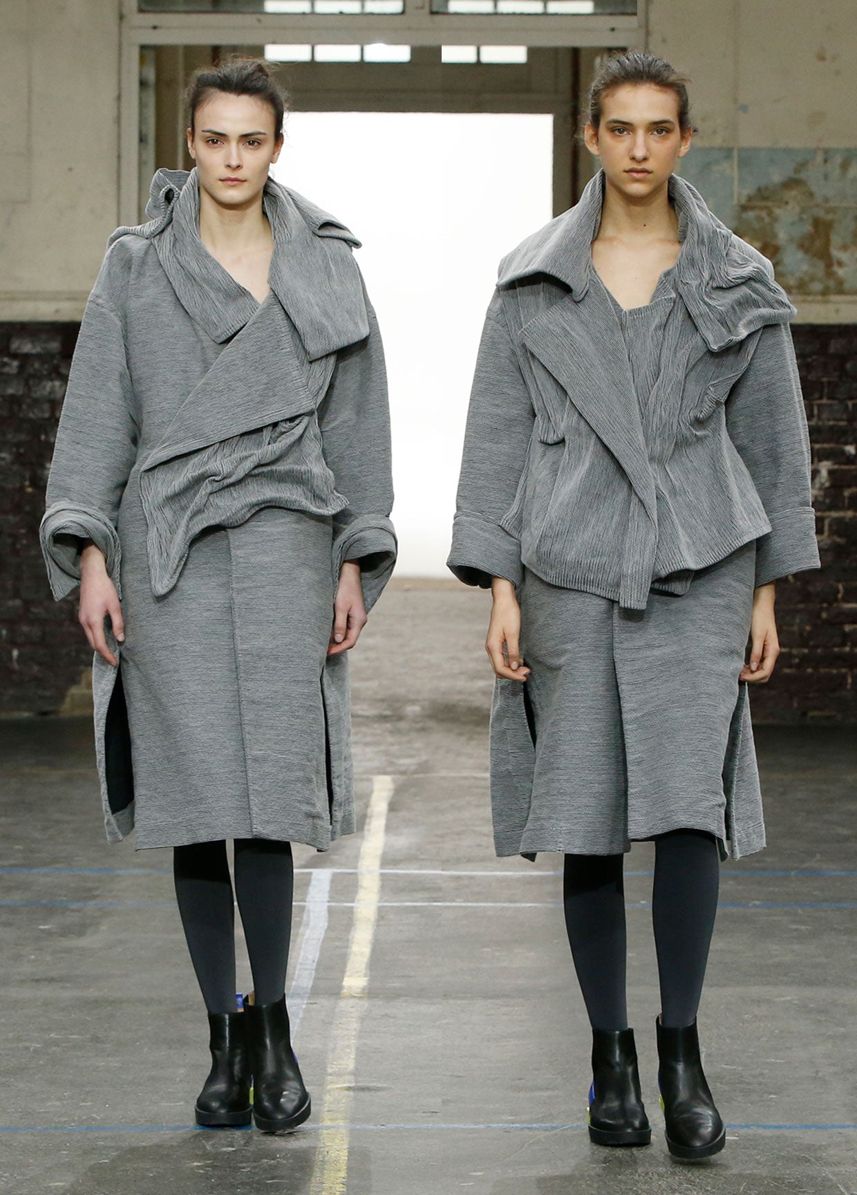 ISSEY MIYAKE AUTUMN WINTER 2019 コレクション01_02