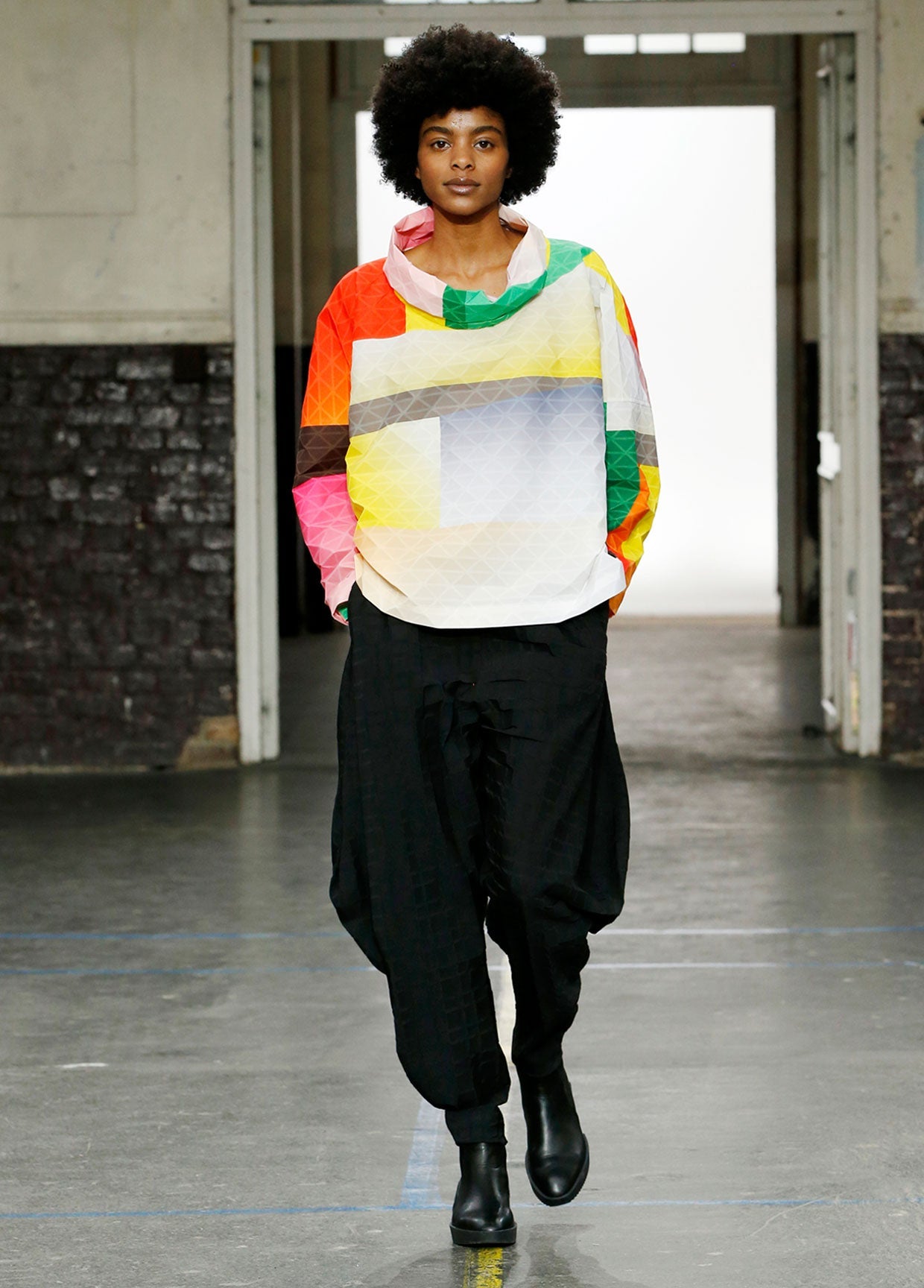 ISSEY MIYAKE AUTUMN WINTER 2019 コレクション25