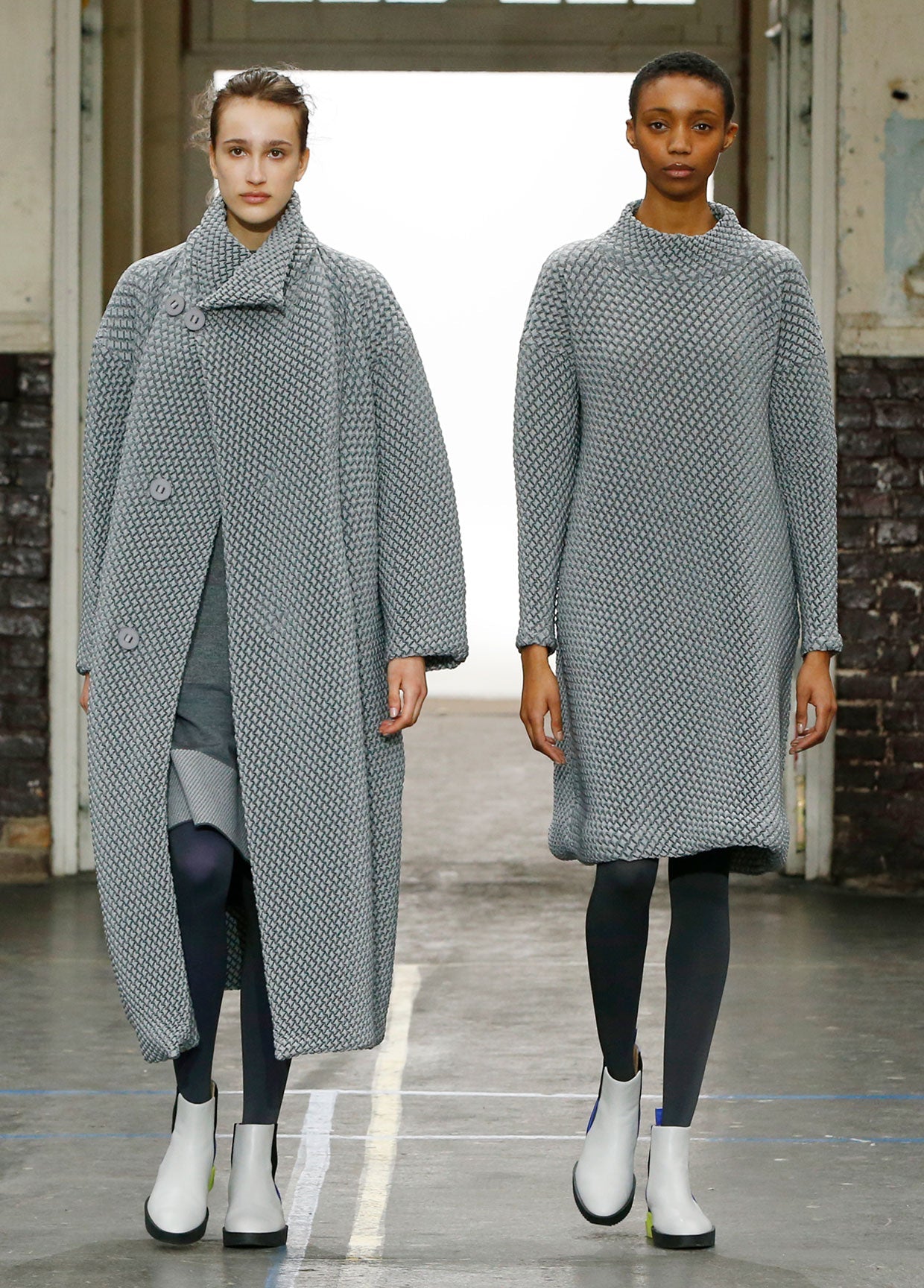 ISSEY MIYAKE AUTUMN WINTER 2019 コレクション05_06