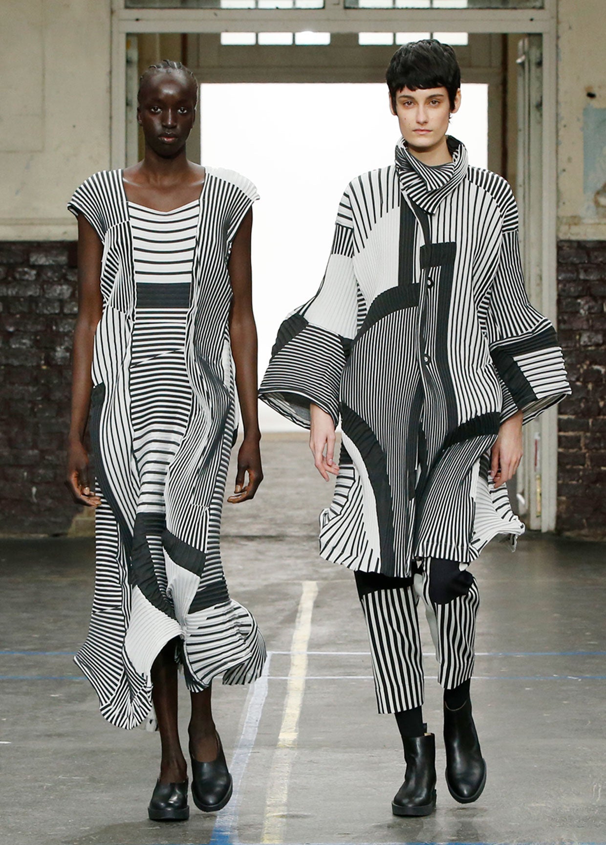 ISSEY MIYAKE AUTUMN WINTER 2019 コレクション09_10