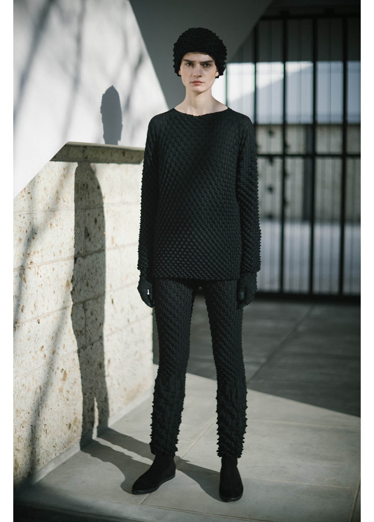 ISSEY MIYAKE AUTUMN WINTER 2021/22 コレクション17