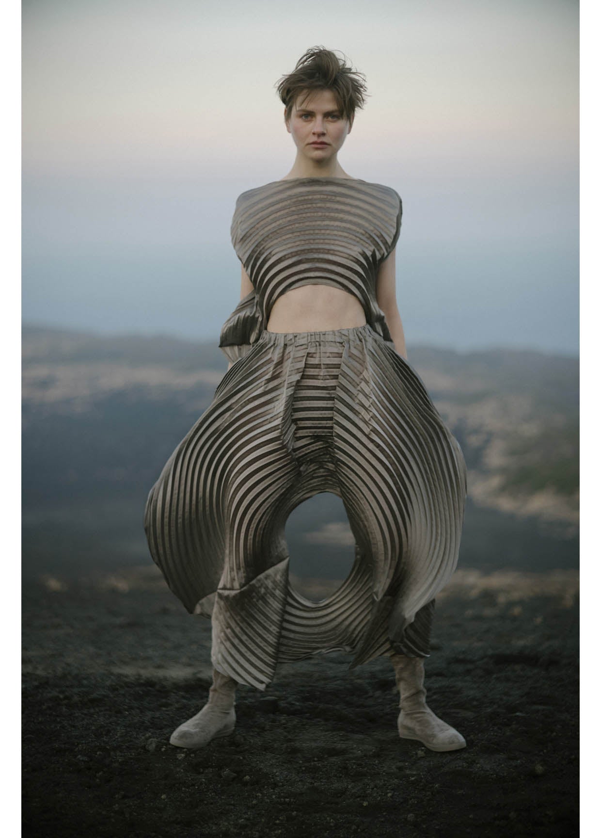 ISSEY MIYAKE AUTUMN WINTER 2021/22 コレクション30