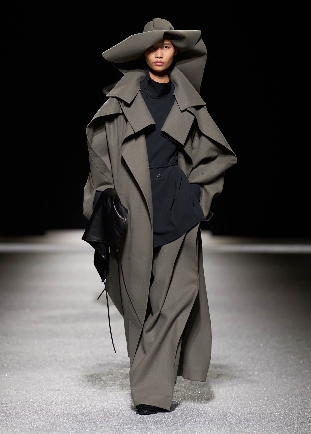 ISSEY MIYAKE AUTUMN WINTER 2026/27 コレクション 43