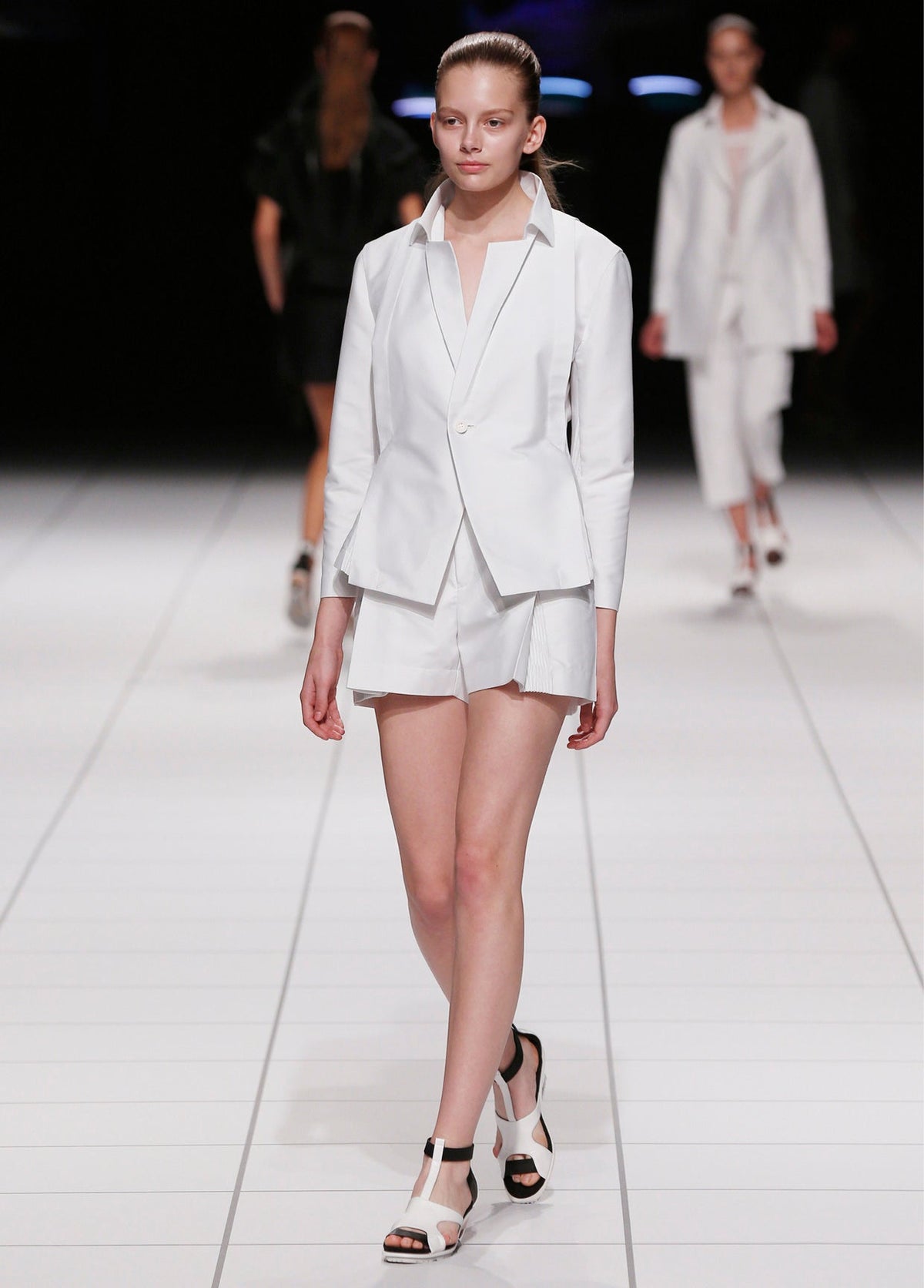 ISSEY MIYAKE SPRING SUMMER 2014 コレクション 14