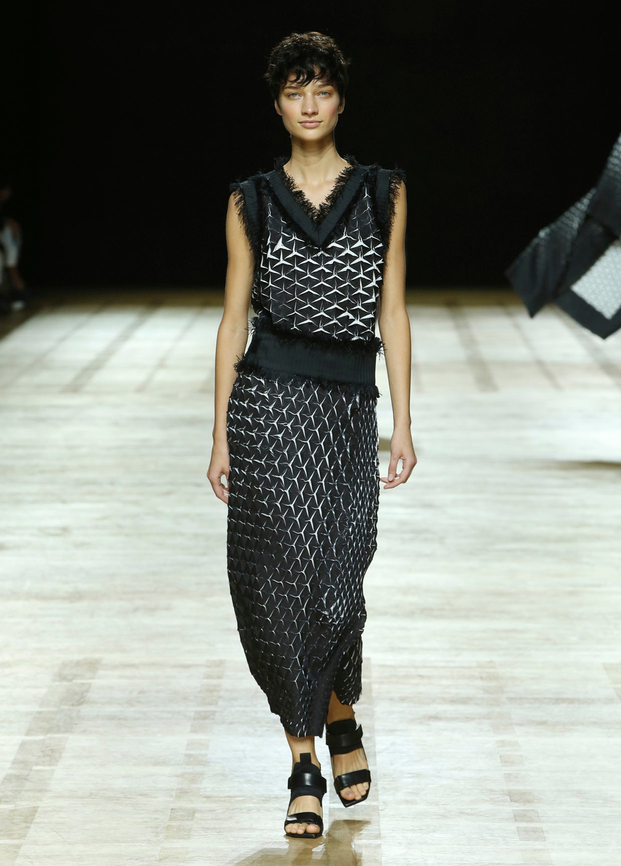 ISSEY MIYAKE SPRING SUMMER 2018 コレクション02