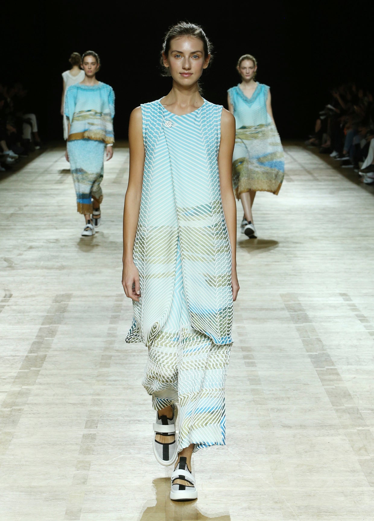 ISSEY MIYAKE SPRING SUMMER 2018 コレクション16