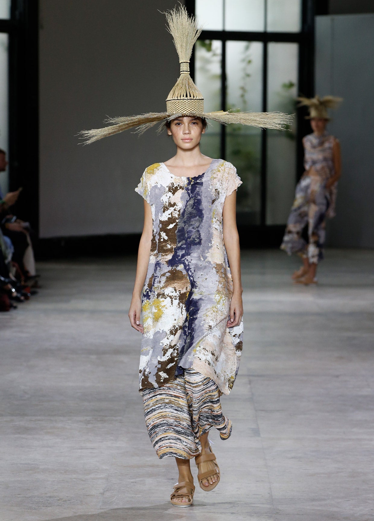 ISSEY MIYAKE SPRING SUMMER 2019 コレクション01