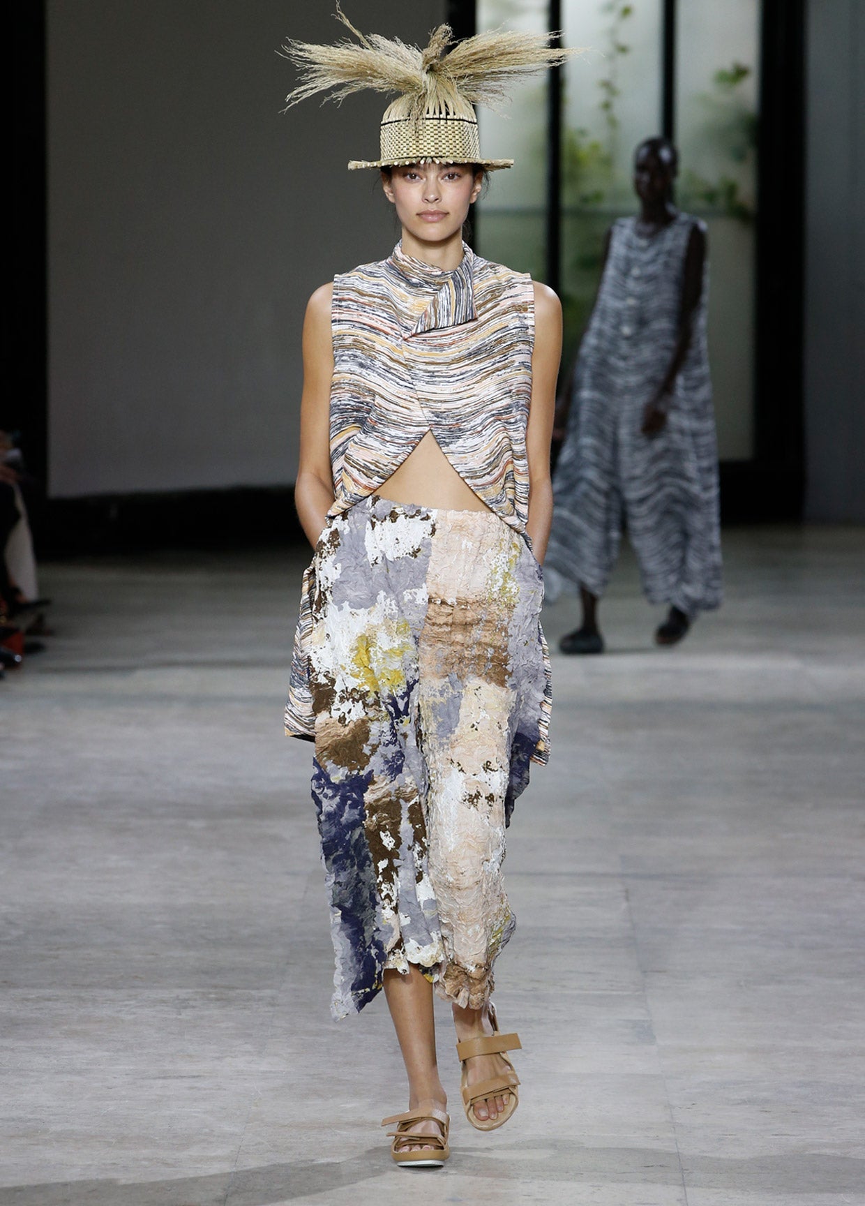 ISSEY MIYAKE SPRING SUMMER 2019 コレクション02