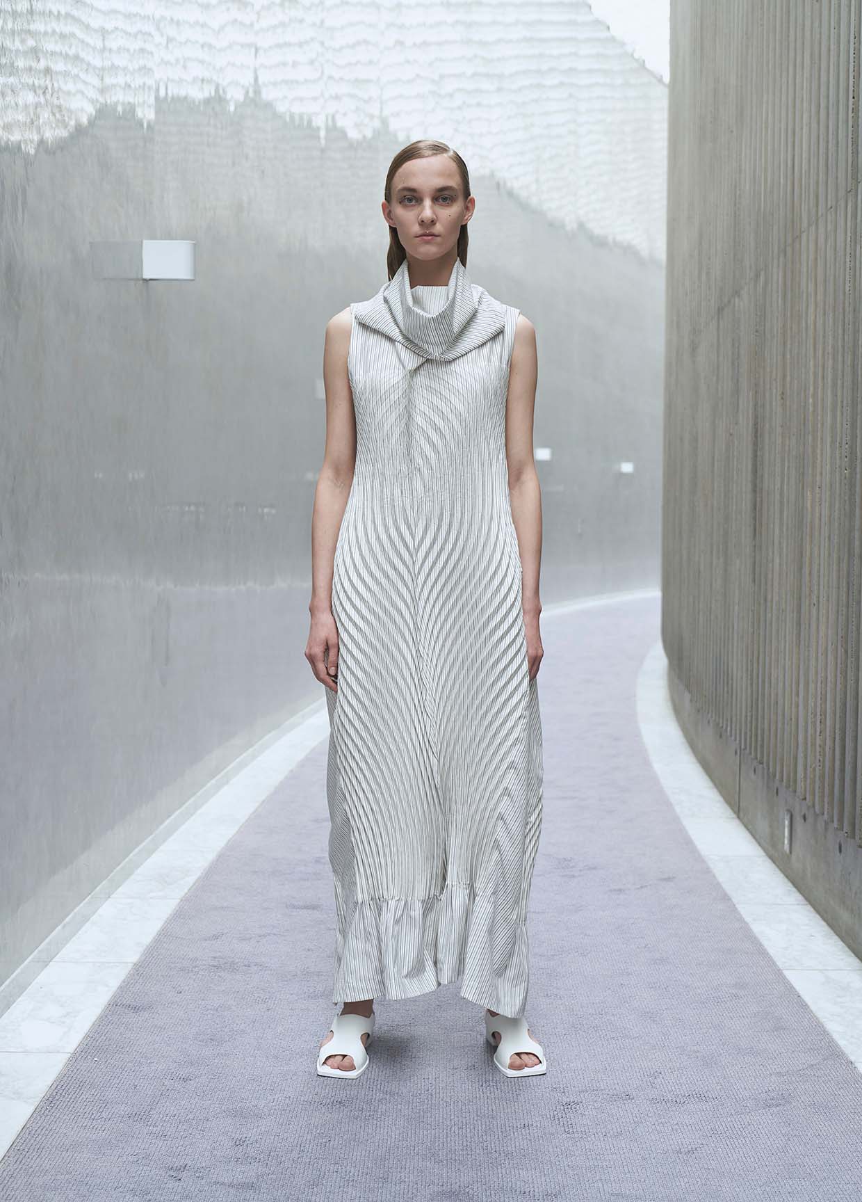 ISSEY MIYAKE SPRING SUMMER 2022 コレクション22