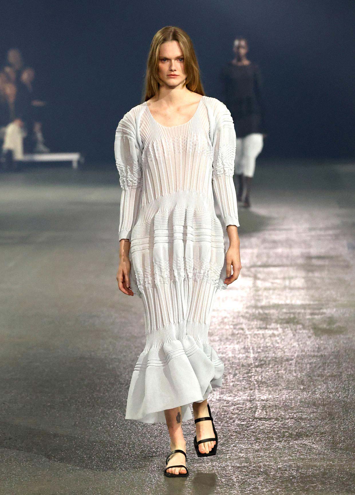ISSEY MIYAKE SPRING SUMMER 2023 コレクション45