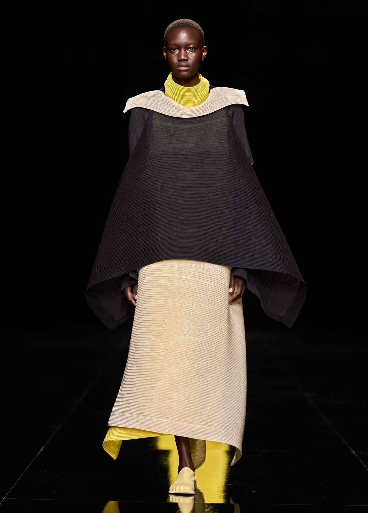 ISSEY MIYAKE SPRING SUMMER 2027 コレクション 42