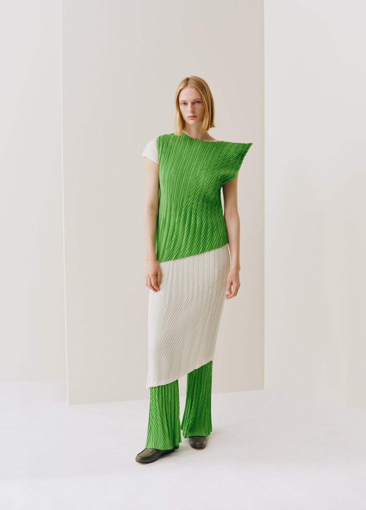 ISSEY MIYAKE LOOK 02