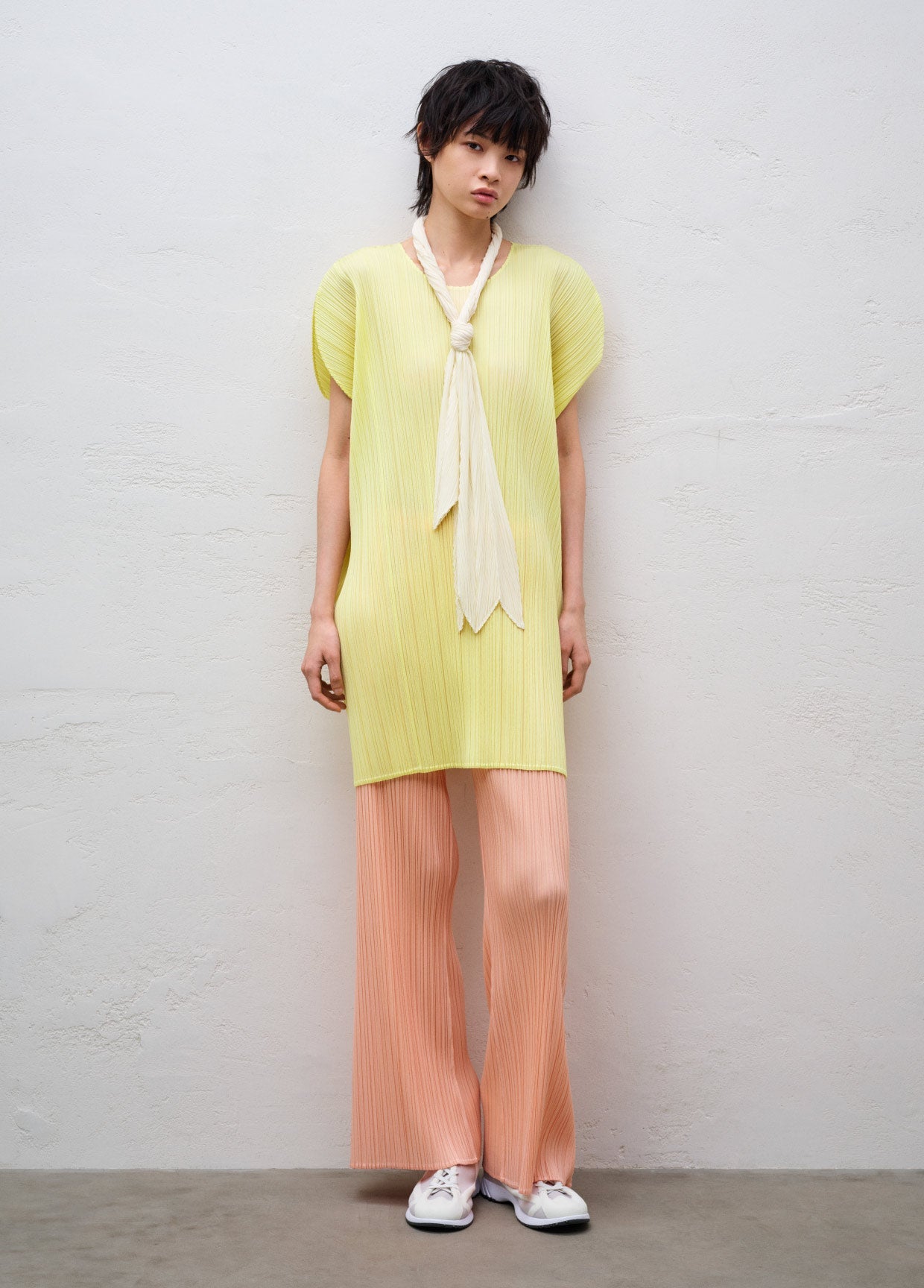 PLEATS PLEASE ISSEY MIYAKE LOOK 01