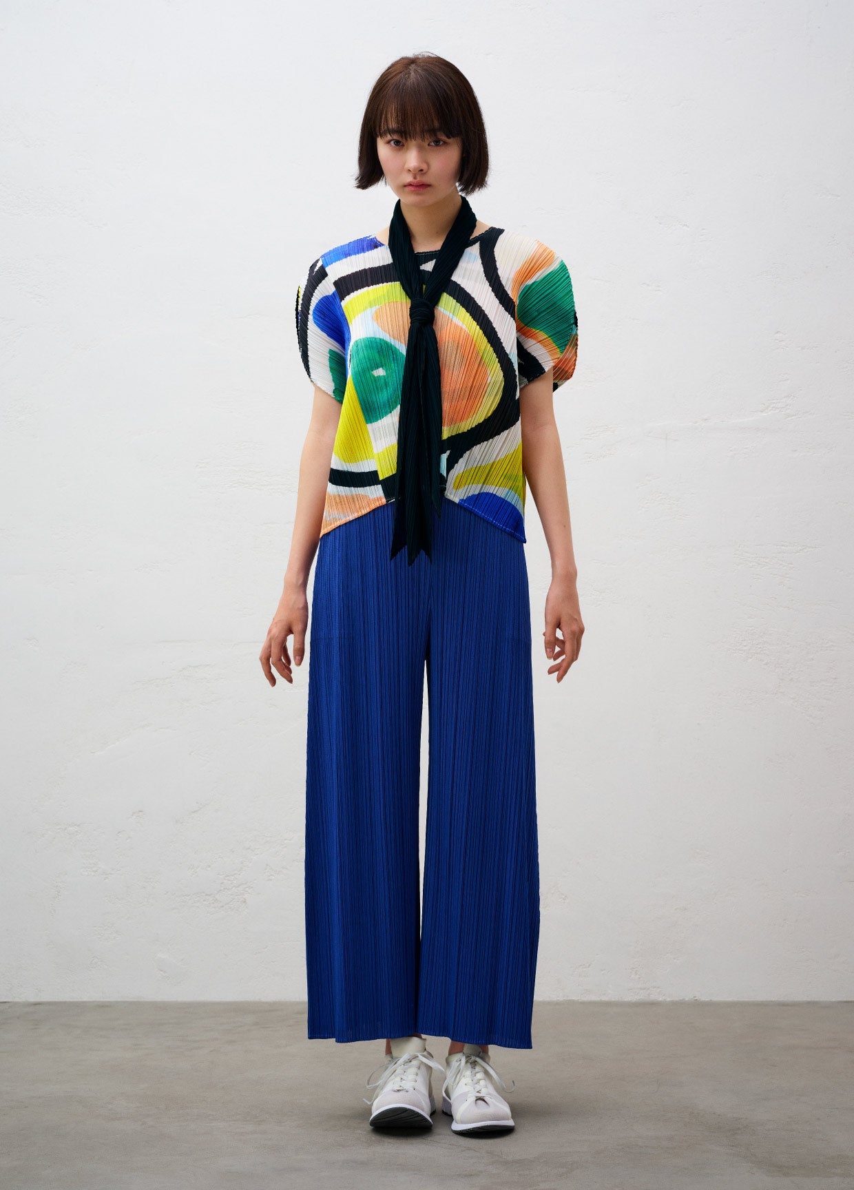 PLEATS PLEASE ISSEY MIYAKE LOOK 04