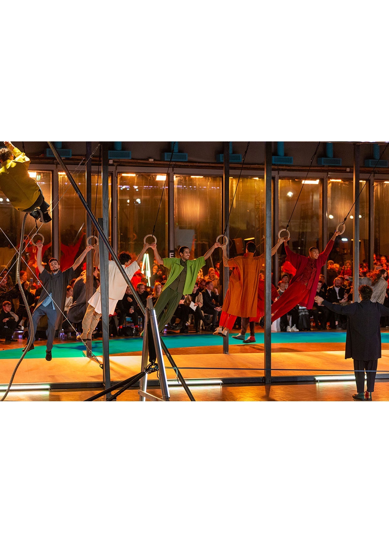 HOMME PLISSÉ ISSEY MIYAKE AUTUMN WINTER 2019/20 コレクション 09
