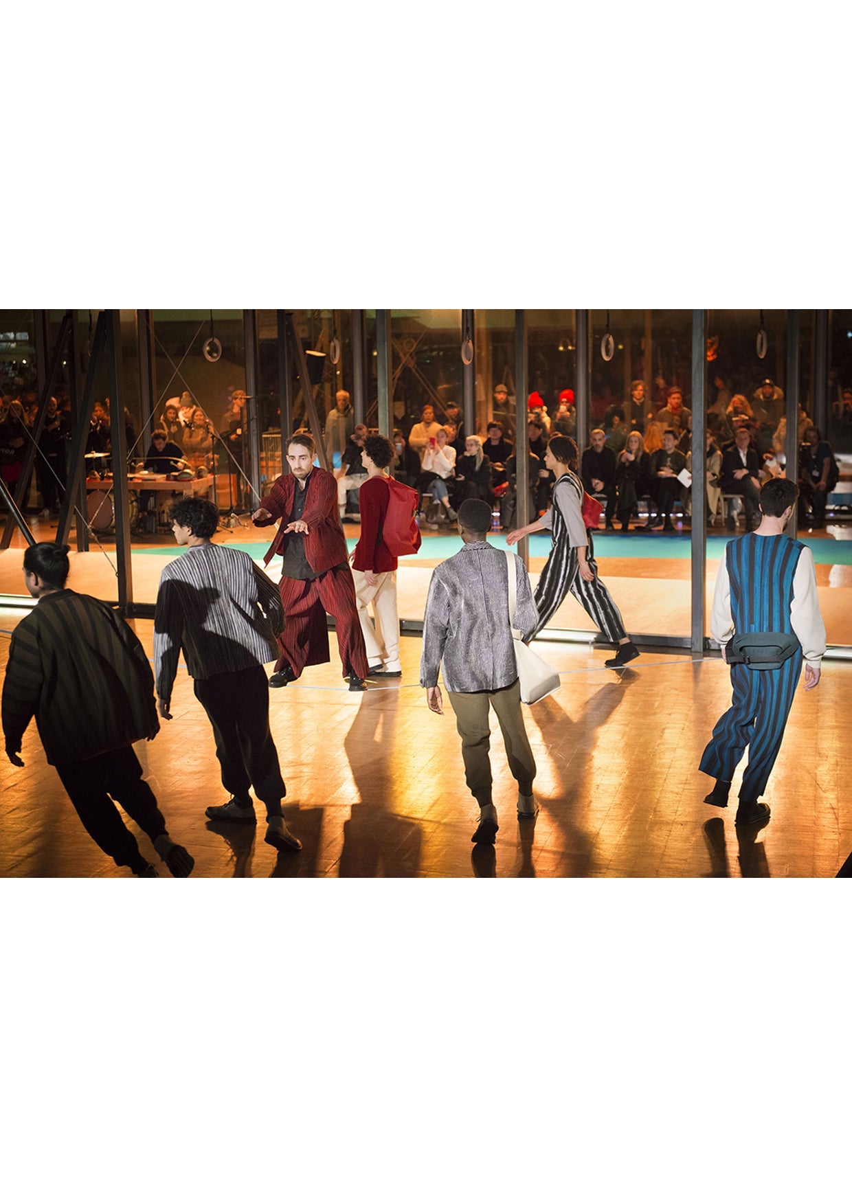 HOMME PLISSÉ ISSEY MIYAKE AUTUMN WINTER 2019/20 コレクション 02
