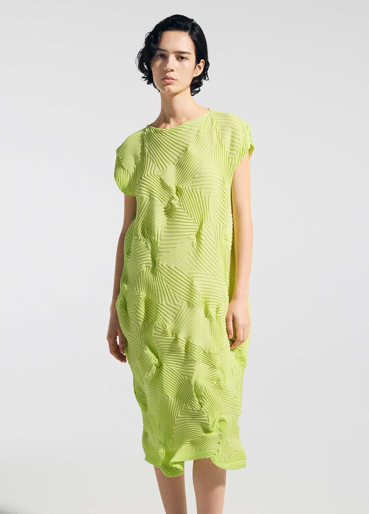 A-POC ABLE ISSEY MIYAKE LOOK 40