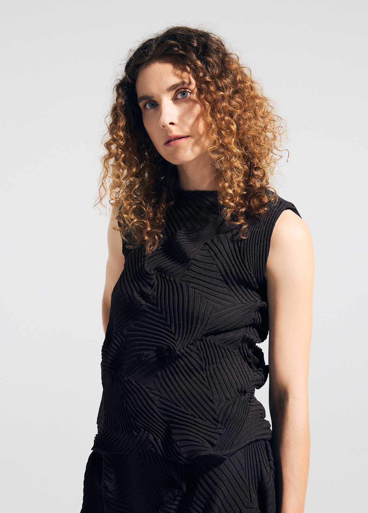 A-POC ABLE ISSEY MIYAKE LOOK 42