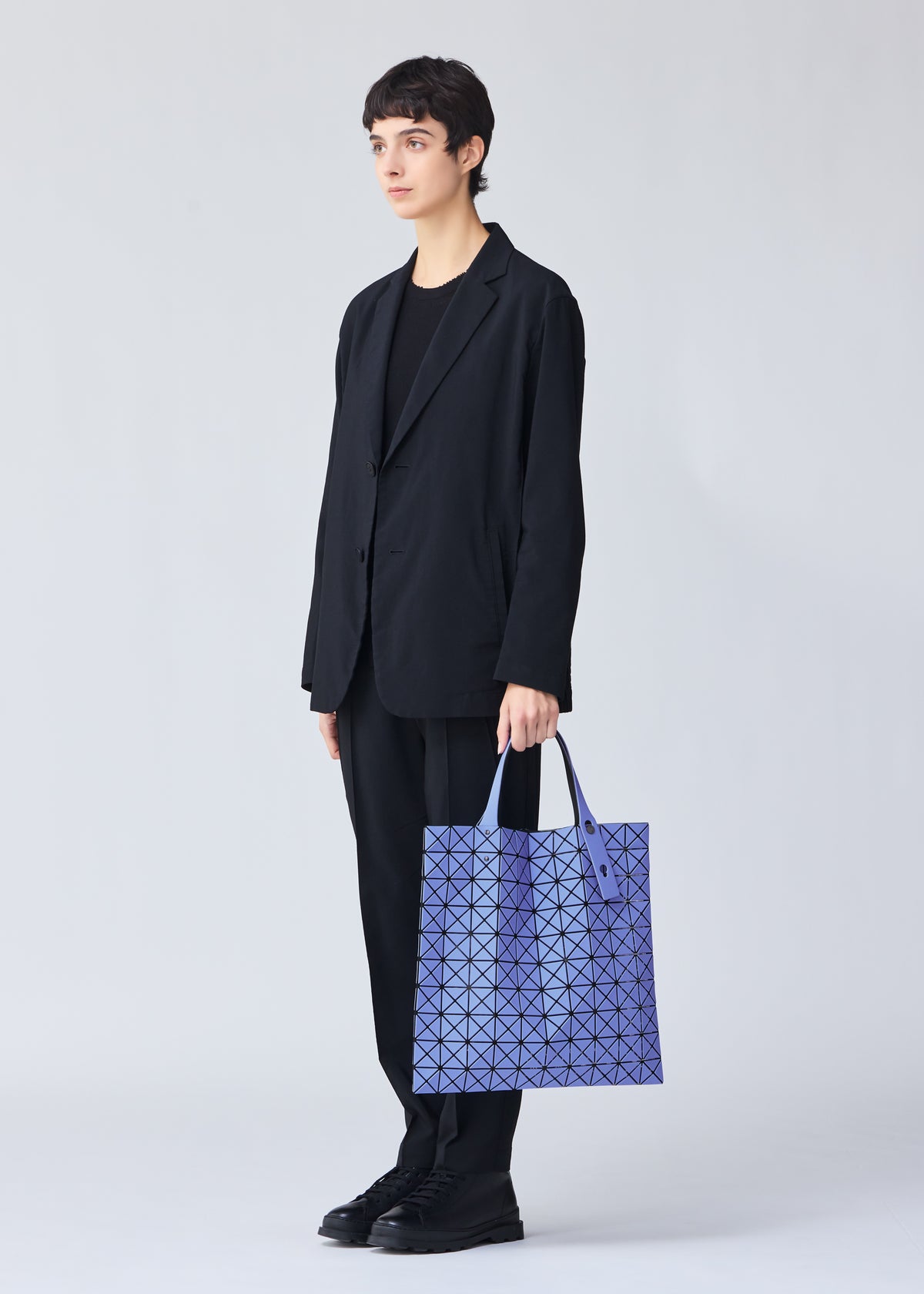 PRISM MATTE-2、バッグ&財布_トートバッグ、着用画像1