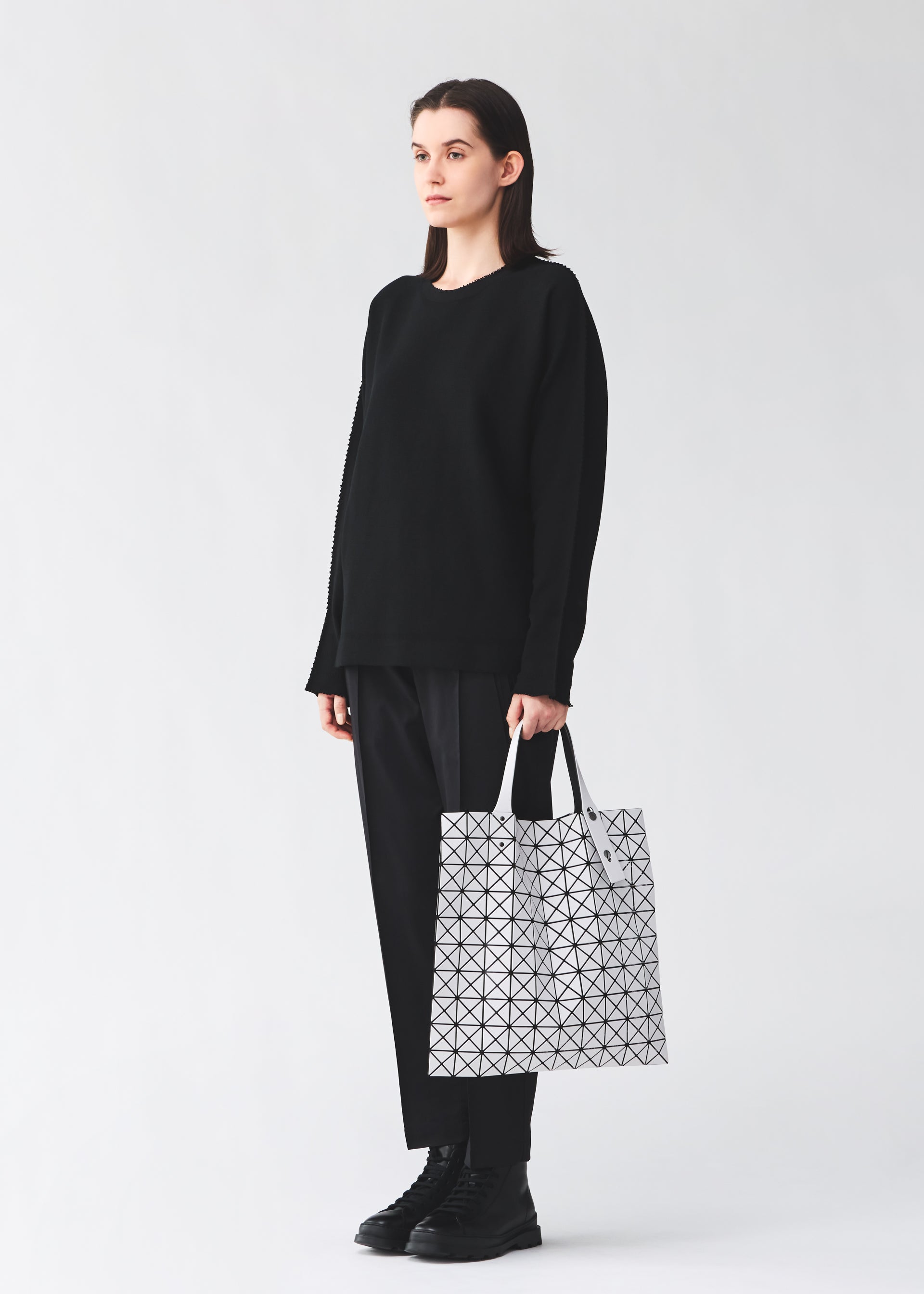 PRISM MATTE、バッグ&財布_トートバッグ、着用画像1