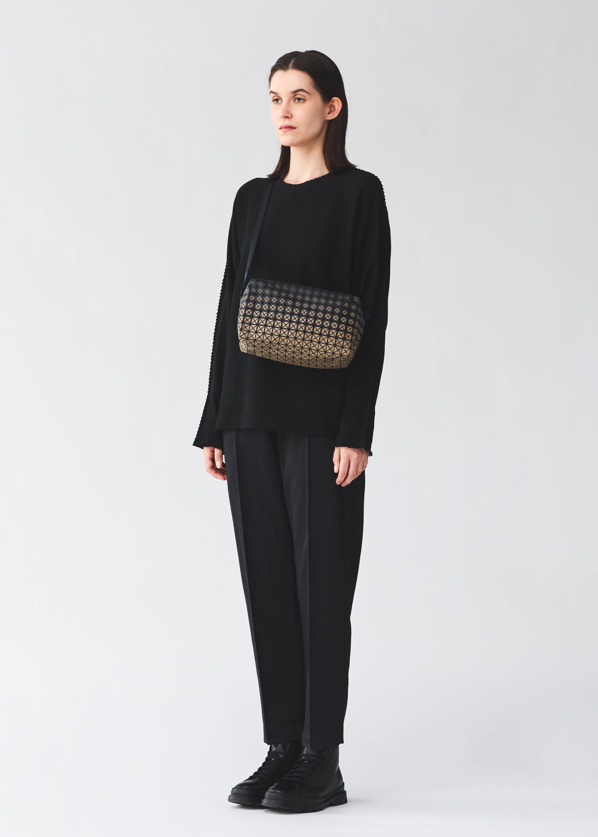SADDLE BAG GRADUAL、バッグ&財布_ショルダーバッグ、着用画像2