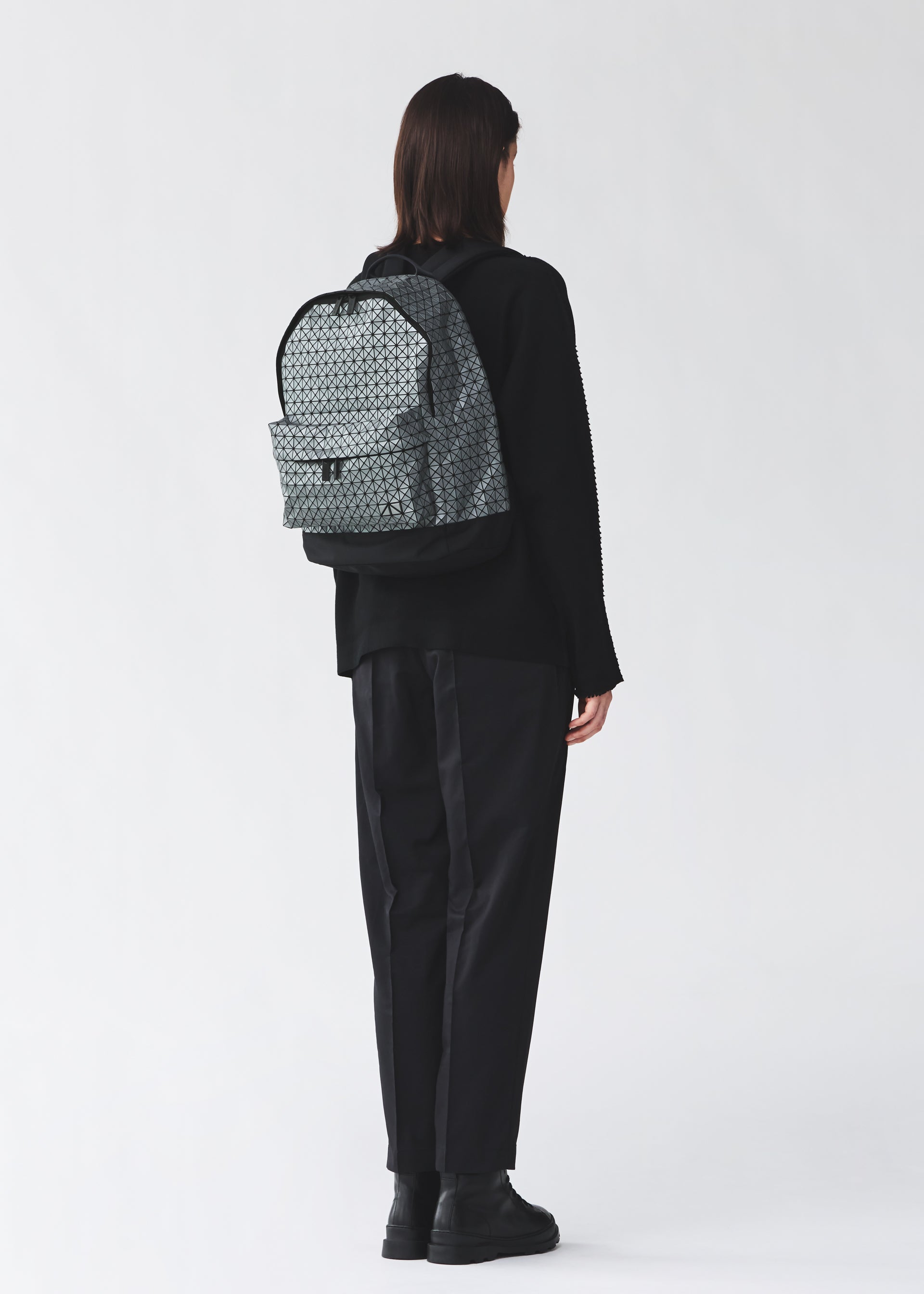 DAYPACK REFLECTOR、バッグ&財布_バックパック、着用画像2