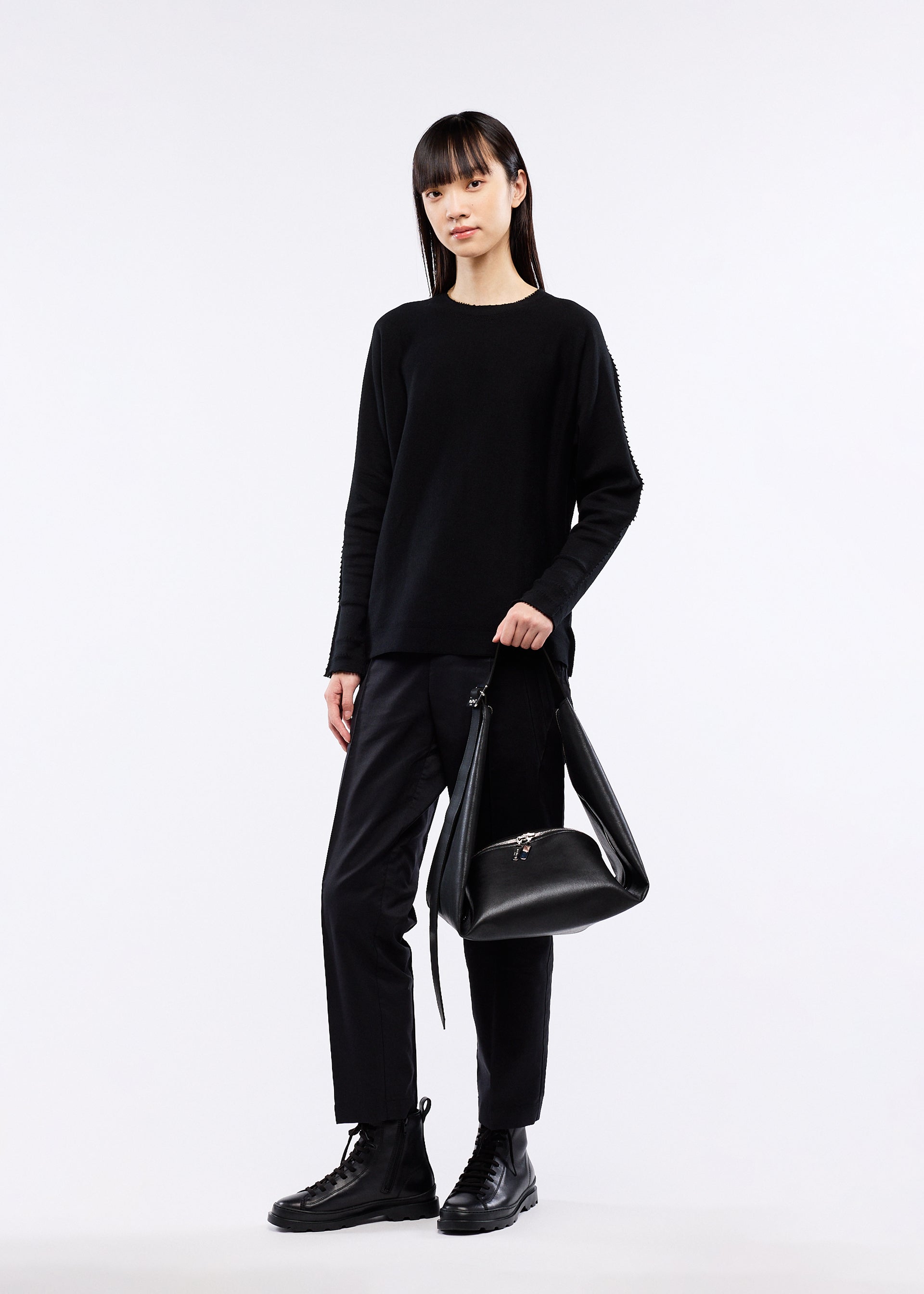 LEAF、バッグ&財布_ショルダーバッグ、着用画像1