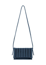 MOKKO FLAP POUCH、バッグ&財布_ショルダーバッグ、ネイビー